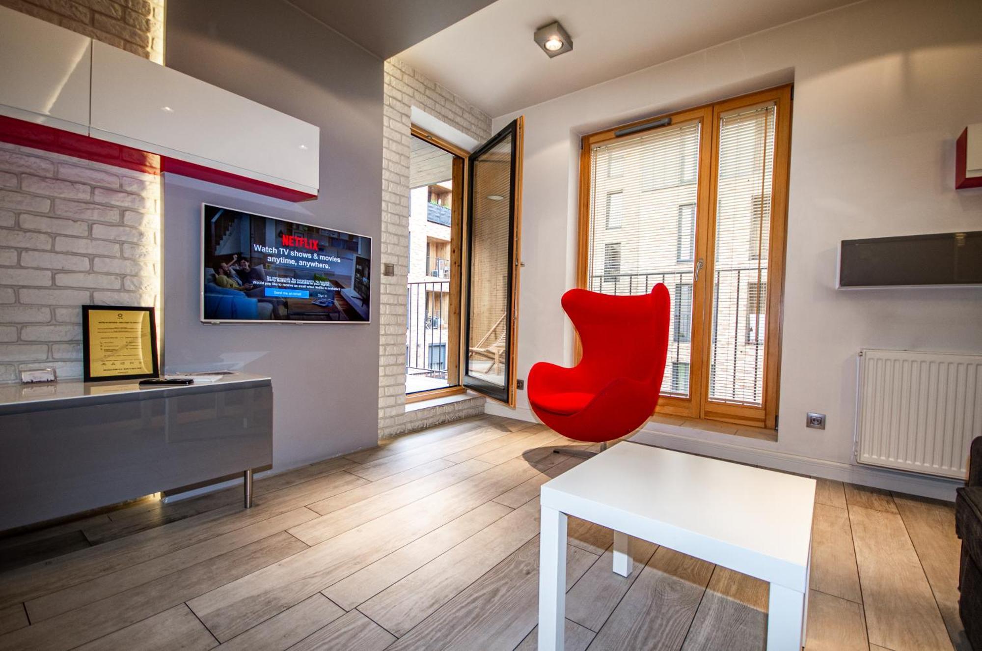 Main Station&Old Town Suites By Inpoint Krasków Εξωτερικό φωτογραφία